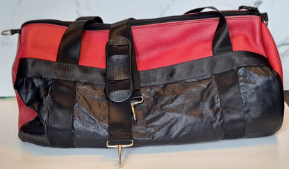 Sporttasche Leder Fitnesstasche Reisetasche Weekender Rot/ Schwarz Aleri Design