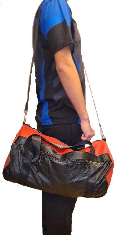 Sporttasche Leder Fitnesstasche Reisetasche Weekender Rot/ Schwarz Aleri Design