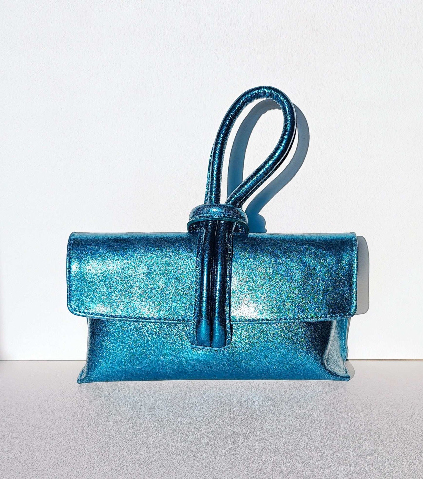 Abendtasche blau metallic