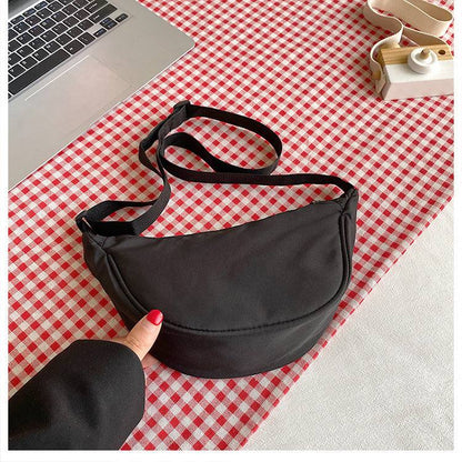 Moon Bag medium Schwarz